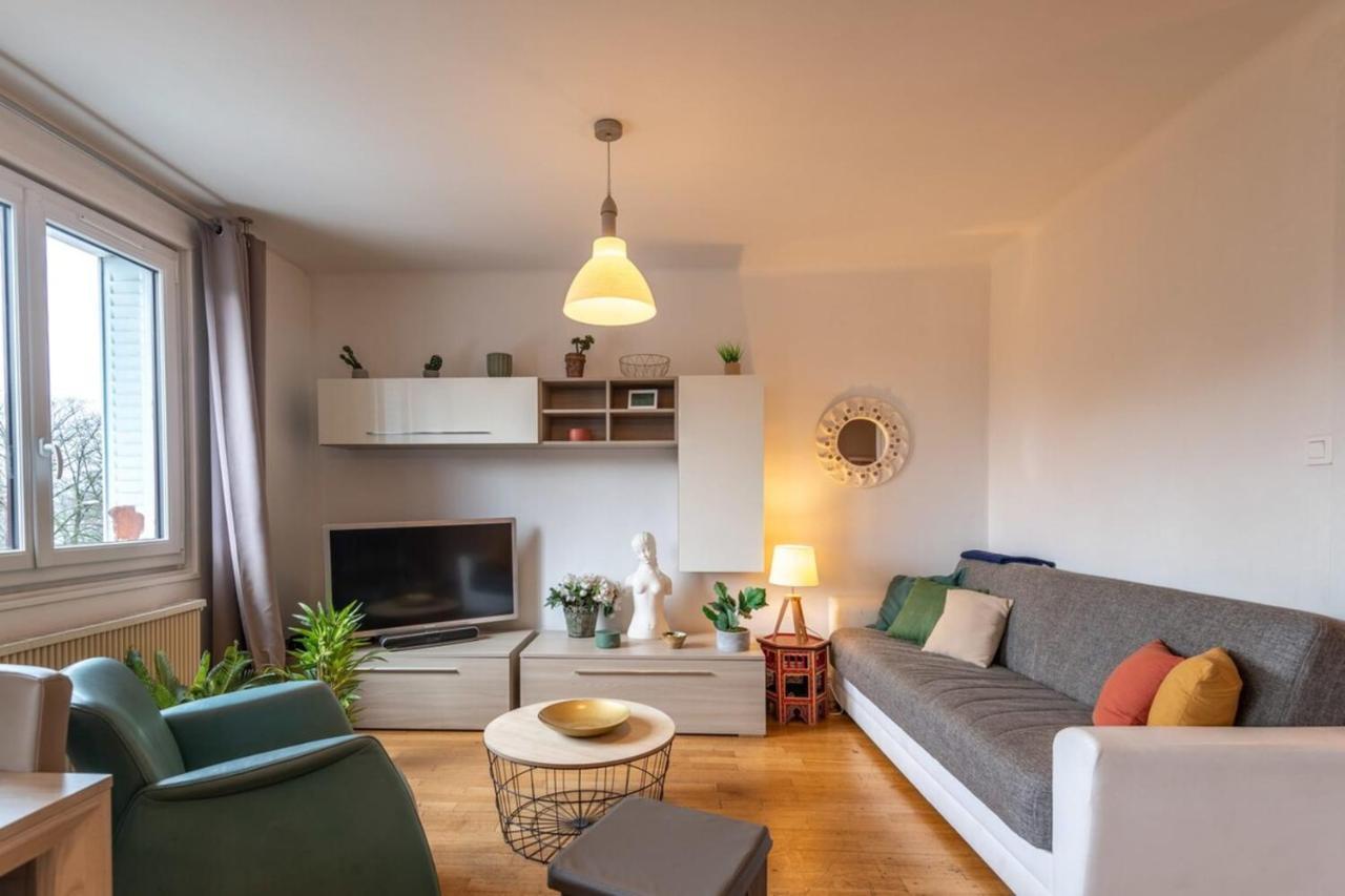 Apartamento Petit Port Furnished Flat Annecy Exterior foto